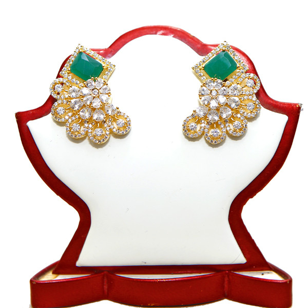 STONE EARRINGS STUDDEDS