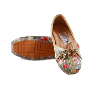 Close Flat Shoes For Girls
